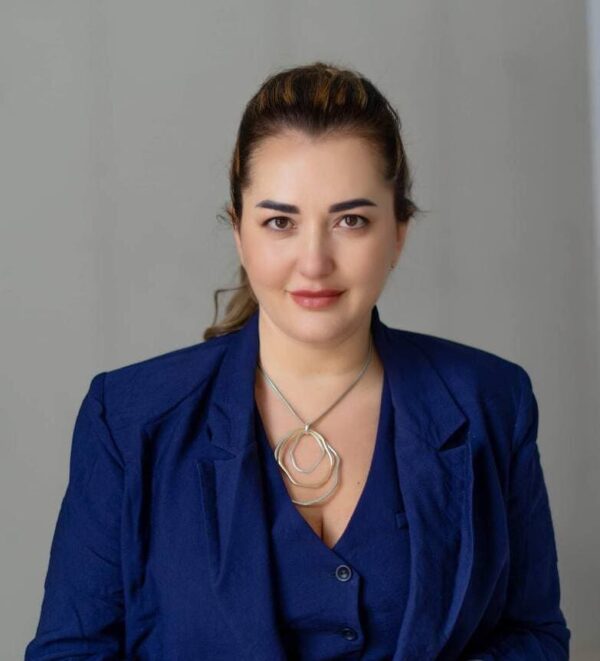 Лена Кошкина