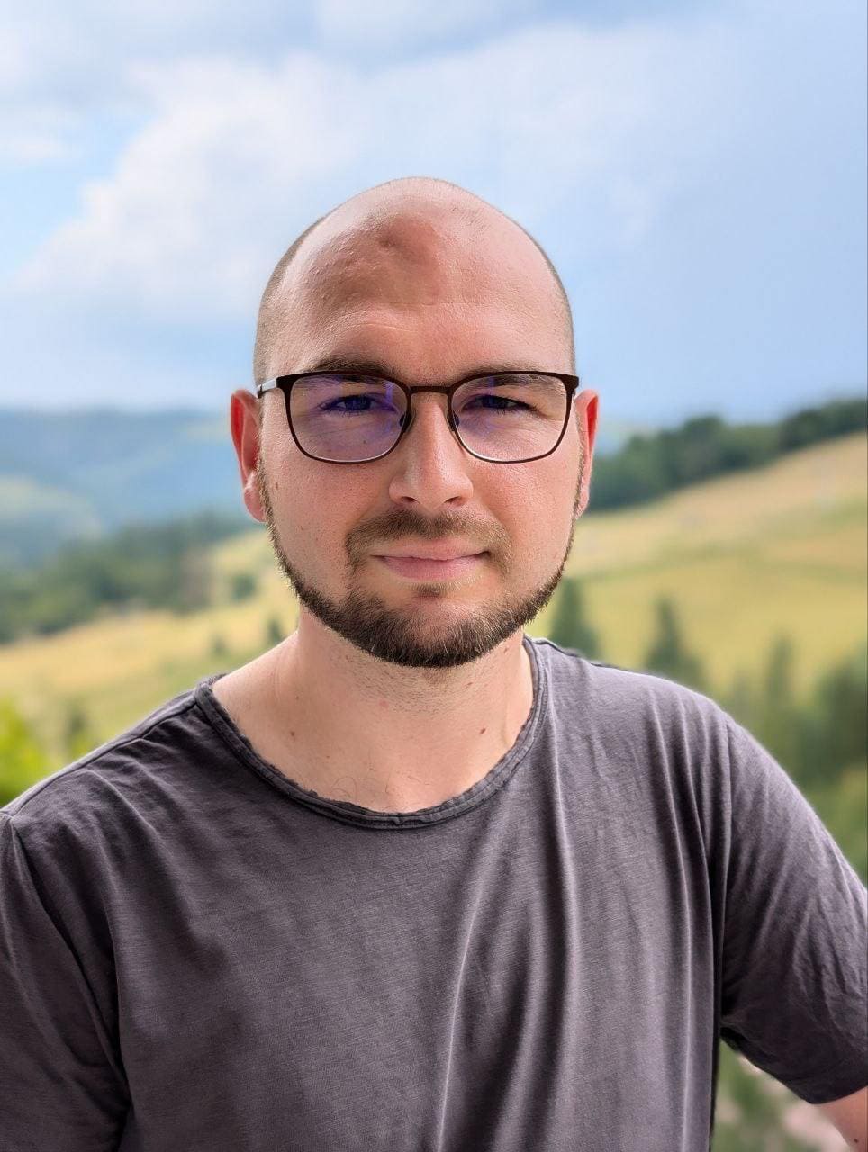 Денис Ковальов