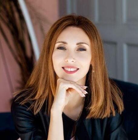 Леся Залановська